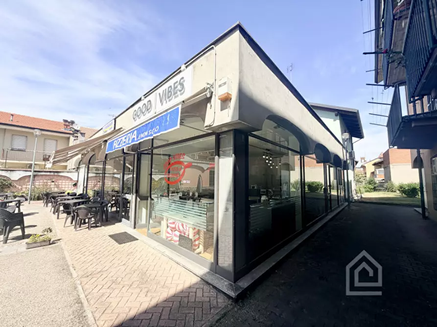 Immagine 4 di Attività commerciale in vendita  in Via Italia 4 a Chivasso