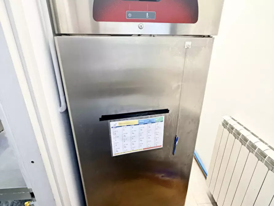 Immagine 26 di Attività commerciale in vendita  in Via Italia 4 a Chivasso
