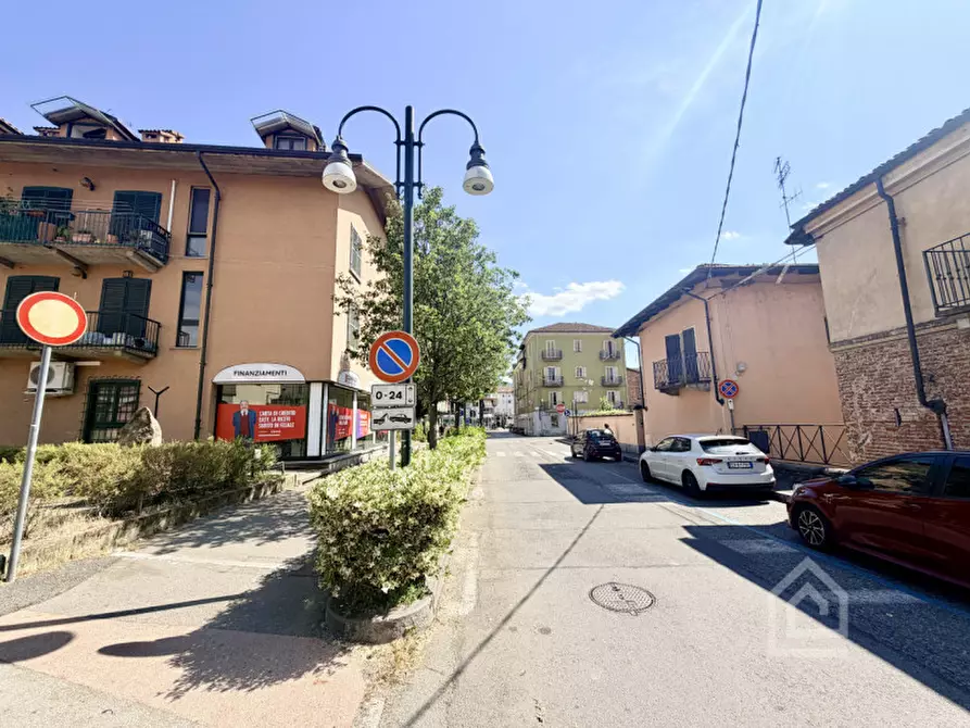 Immagine 38 di Attività commerciale in vendita  in Via Italia 4 a Chivasso