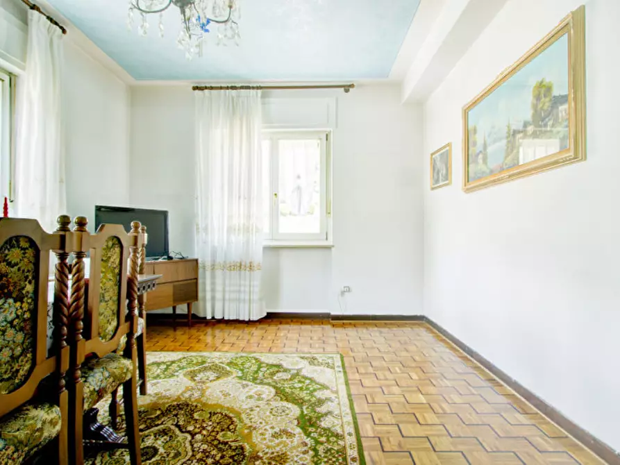 Immagine 3 di Appartamento in vendita  in Via Giovanni Battista Sicheri, 14 a Stenico