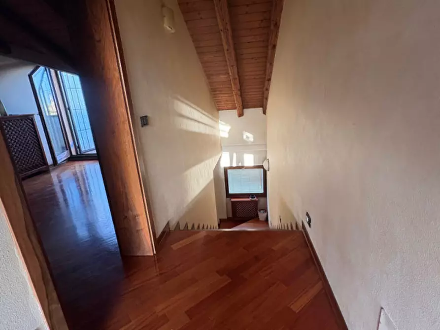 Immagine 10 di Attico in vendita  in via beltrame a Padova