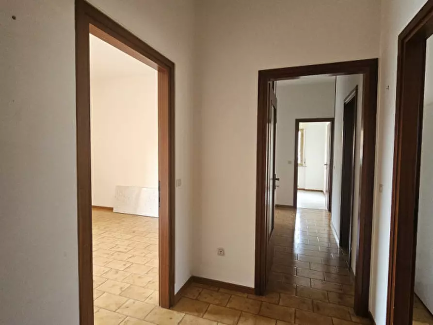 Immagine 15 di Appartamento in vendita  in Via Giuseppe Sinicco 15 a Cormons