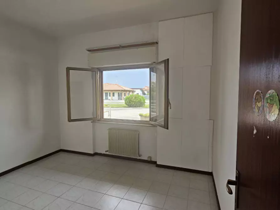 Immagine 19 di Appartamento in vendita  in Via Giuseppe Sinicco 15 a Cormons