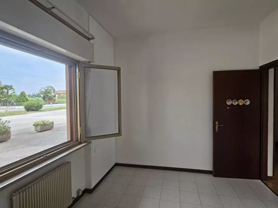 Immagine 22 di Appartamento in vendita  in Via Giuseppe Sinicco 15 a Cormons