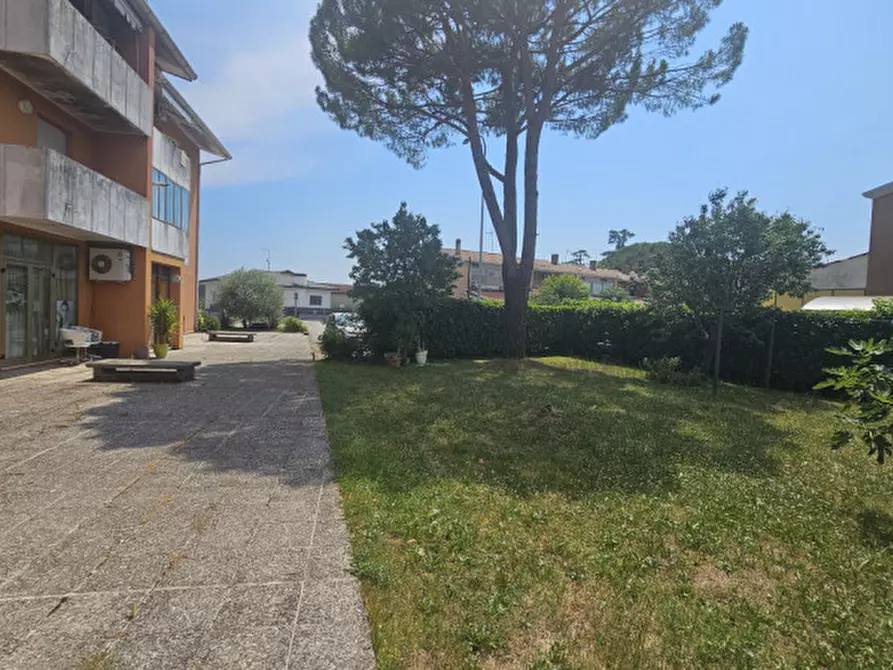 Immagine 35 di Appartamento in vendita  in Via Giuseppe Sinicco 15 a Cormons