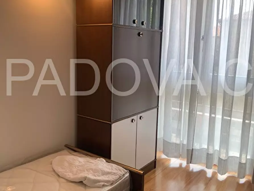 Immagine 6 di Appartamento in vendita  in corso milano a Padova