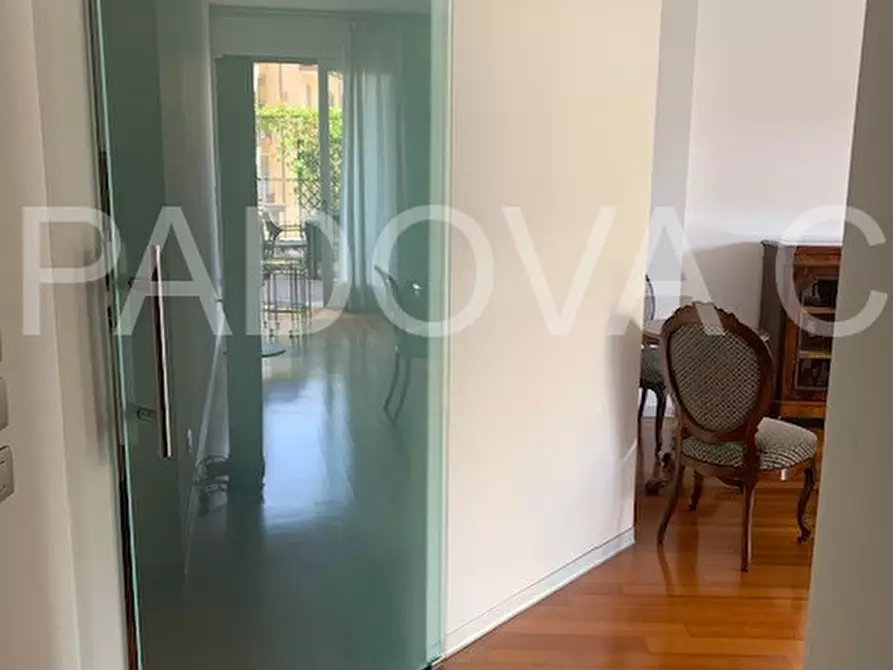 Immagine 9 di Appartamento in vendita  in corso milano a Padova