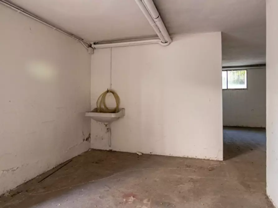 Immagine 6 di Garage in vendita  in Via Francesco De Lazara a Padova