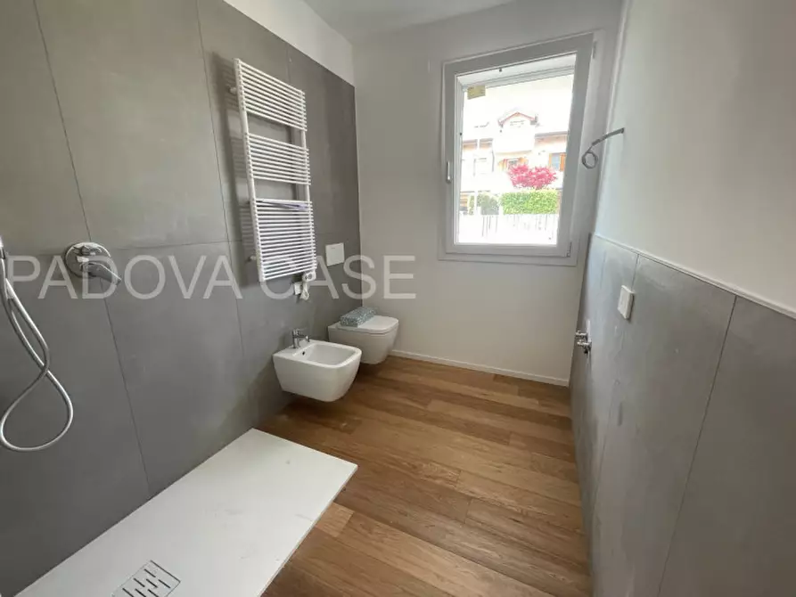 Immagine 3 di Appartamento in vendita  in via comino a Padova