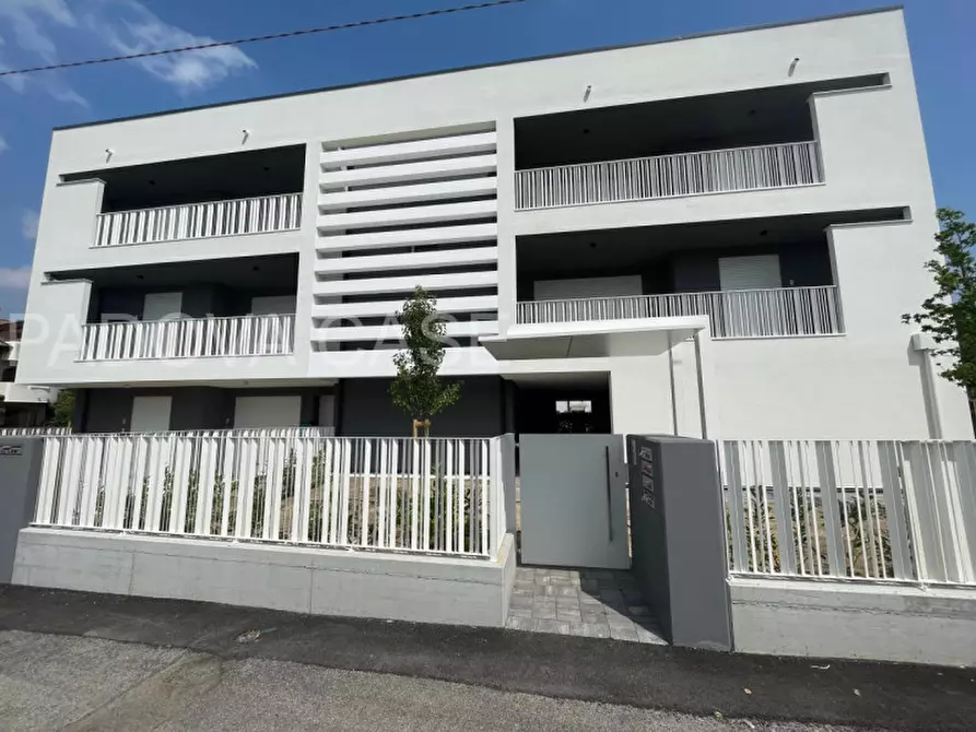 Immagine 13 di Appartamento in vendita  in via comino a Padova