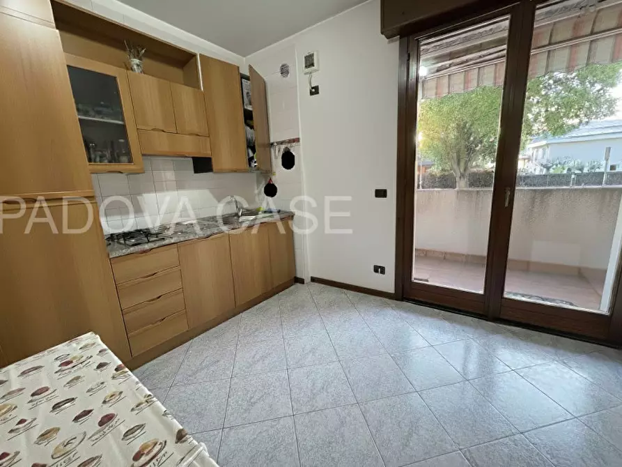 Immagine 1 di Appartamento in vendita  in Via Verona a Albignasego