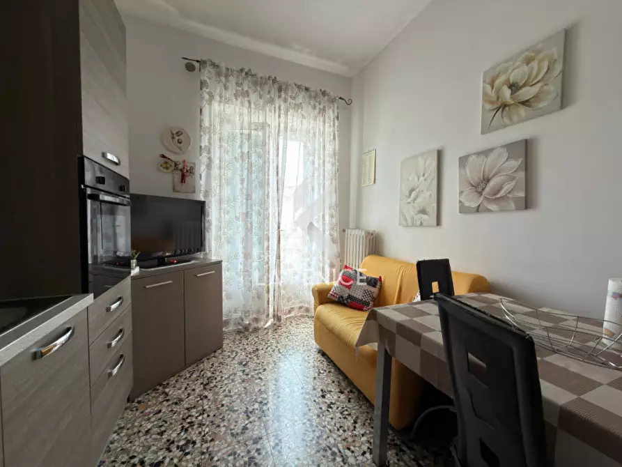 Immagine 15 di Appartamento in vendita  in Via Giovanni Pascoli 3 a Martina Franca