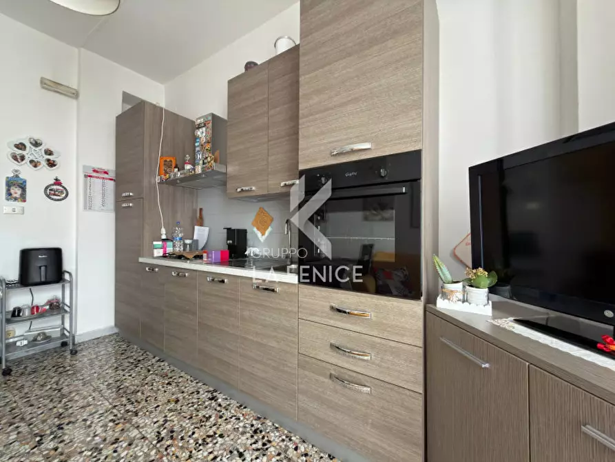 Immagine 16 di Appartamento in vendita  in Via Giovanni Pascoli 3 a Martina Franca