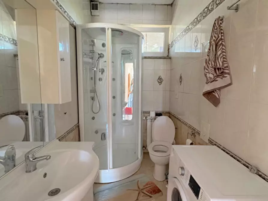 Immagine 14 di Casa bifamiliare in affitto  in Via Giuseppe Ungaretti a Santa Maria La Longa