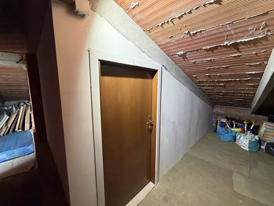 Immagine 37 di Appartamento in vendita  in Via Vittorio Veneto a Due Carrare