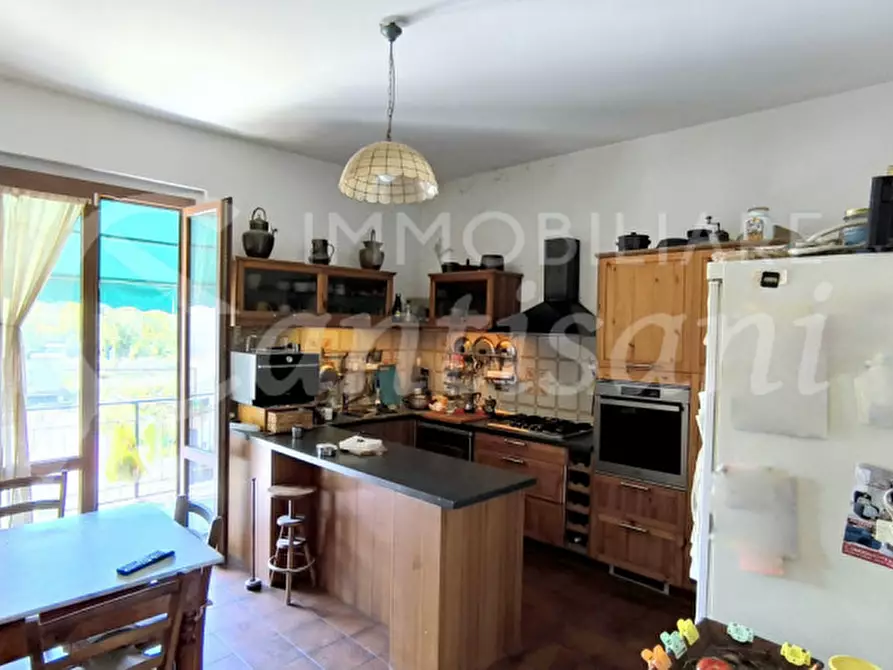 Immagine 3 di Appartamento in vendita  in via pratese a Campi Bisenzio