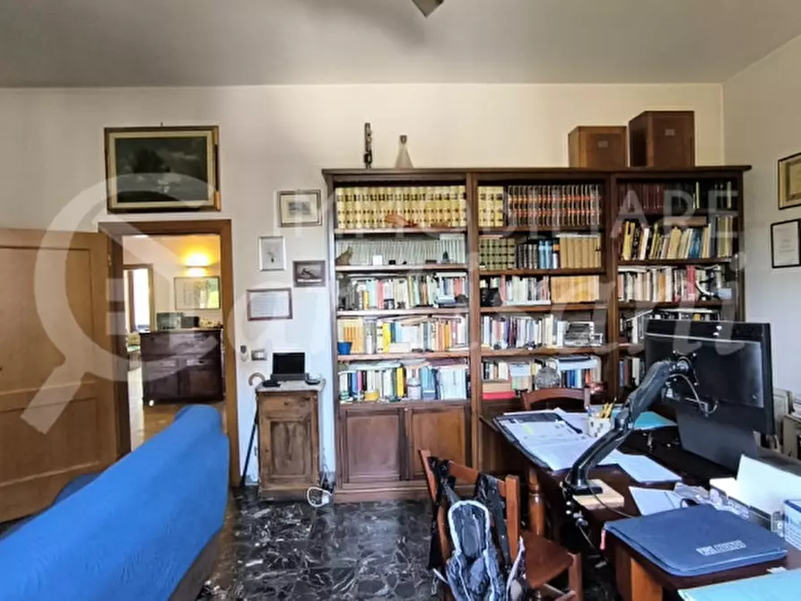 Immagine 8 di Appartamento in vendita  in via pratese a Campi Bisenzio