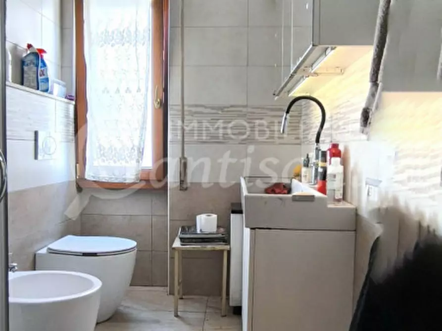 Immagine 18 di Appartamento in vendita  in via pratese a Campi Bisenzio