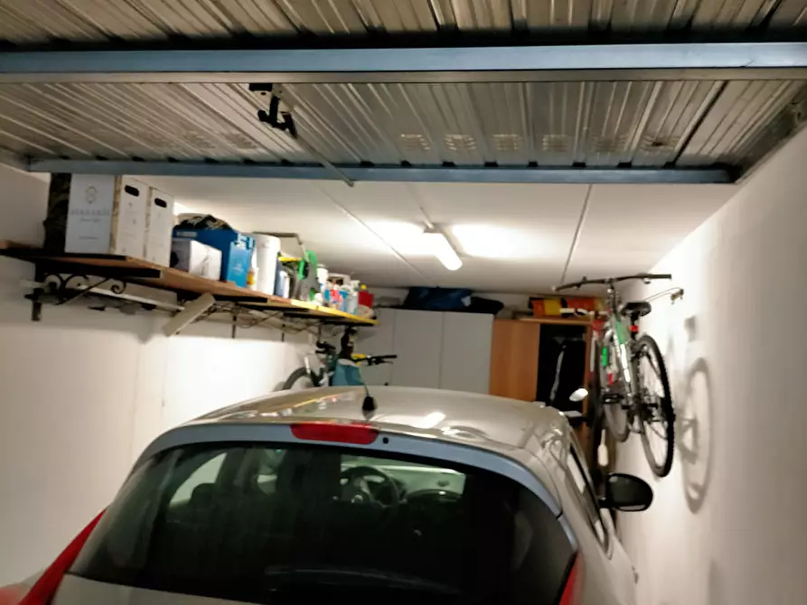 Immagine 2 di Appartamento in vendita  in Viale Giuseppe Mazzini a Abano Terme