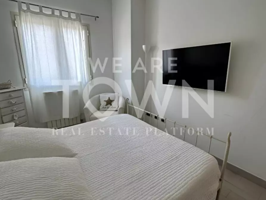 Immagine 10 di Appartamento in vendita  in Via Piave a Forte Dei Marmi