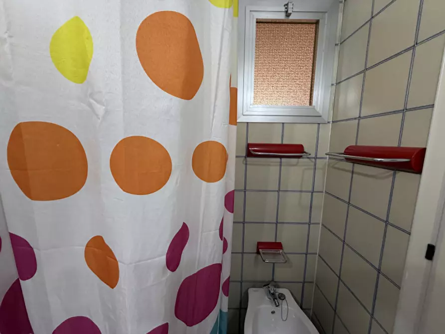 Immagine 9 di Appartamento in vendita  a Senigallia
