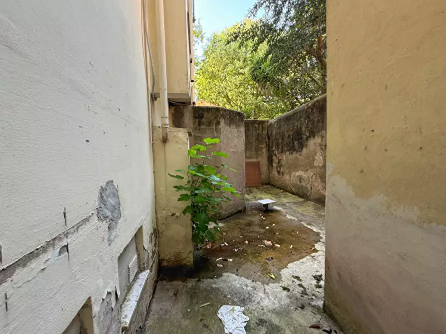 Immagine 6 di Negozio in vendita  in Corso Giuseppe Mazzini a Livorno