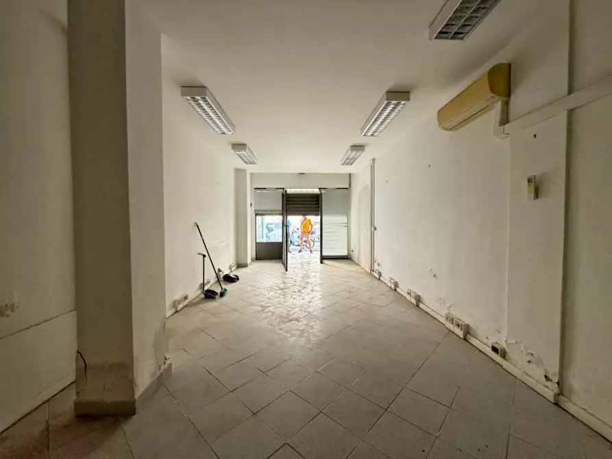 Immagine 9 di Negozio in vendita  in Corso Giuseppe Mazzini a Livorno