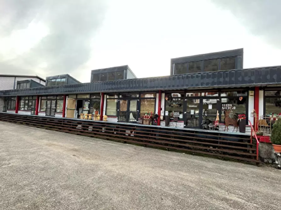 Immagine 1 di Magazzino in vendita  in Via Gei, 7 a Valle Di Cadore