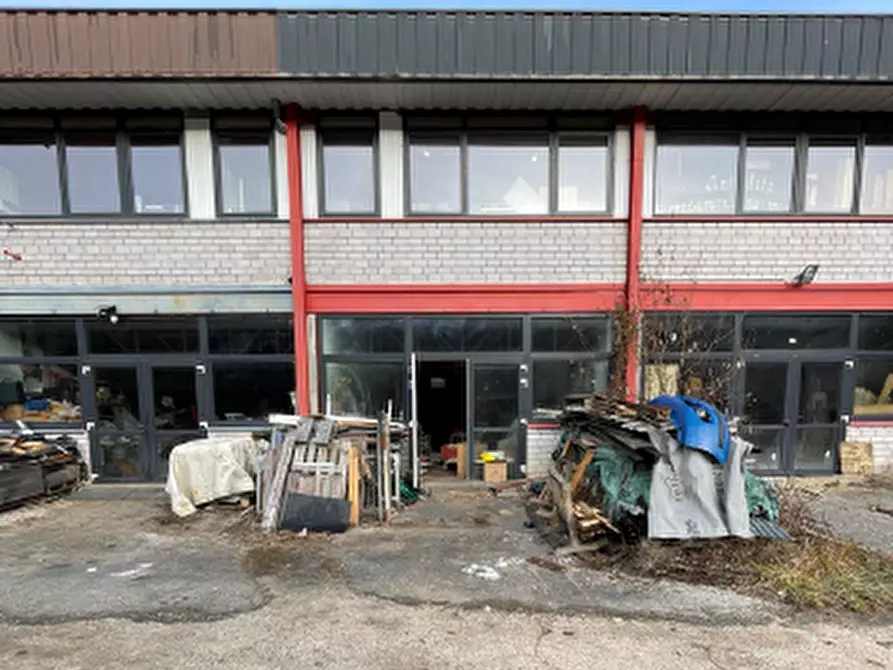 Immagine 2 di Magazzino in vendita  in Via Gei, 7 a Valle Di Cadore