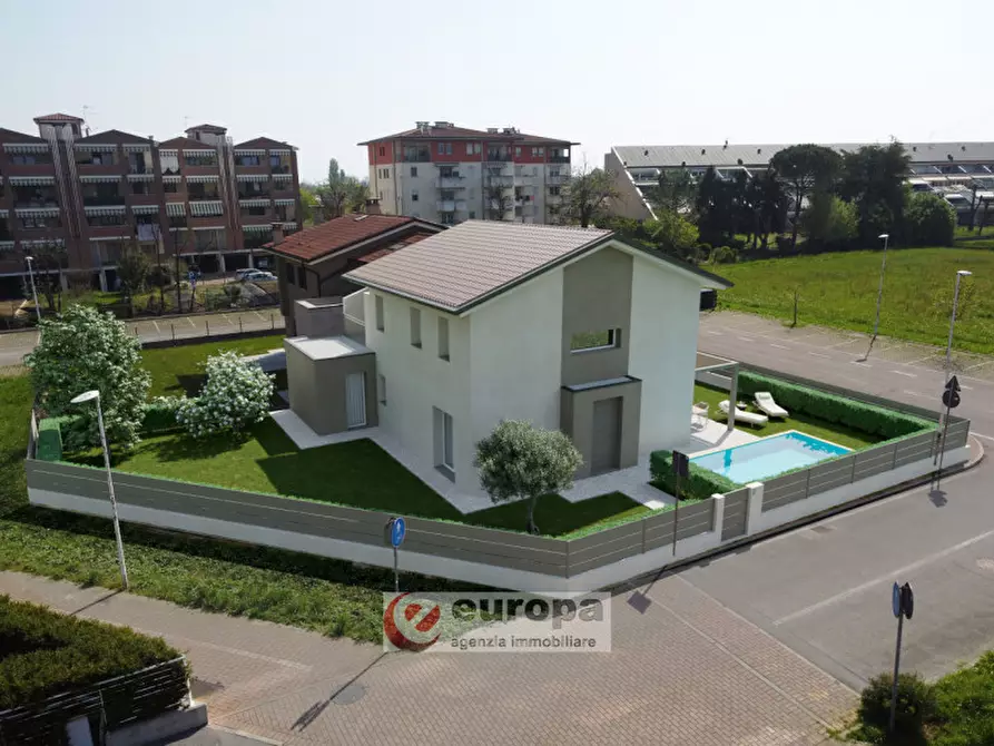 Immagine 4 di Villa in vendita  in Via Martiri della Foibe a Monticello Conte Otto