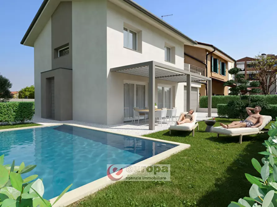 Immagine 7 di Villa in vendita  in Via Martiri della Foibe a Monticello Conte Otto