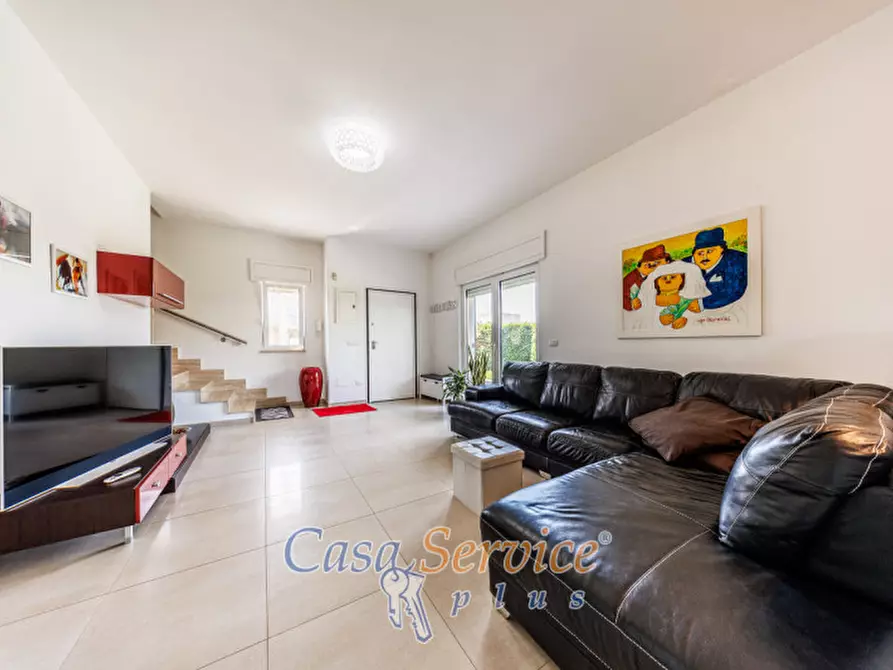 Immagine 26 di Villa in vendita  in Via Charles Le Corbusier a Lecce