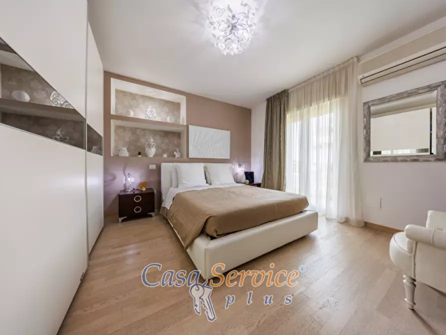 Immagine 30 di Villa in vendita  in Via Charles Le Corbusier a Lecce