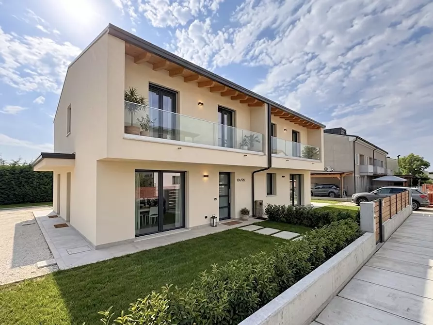 Immagine 1 di Casa bifamiliare in vendita  a Arzergrande