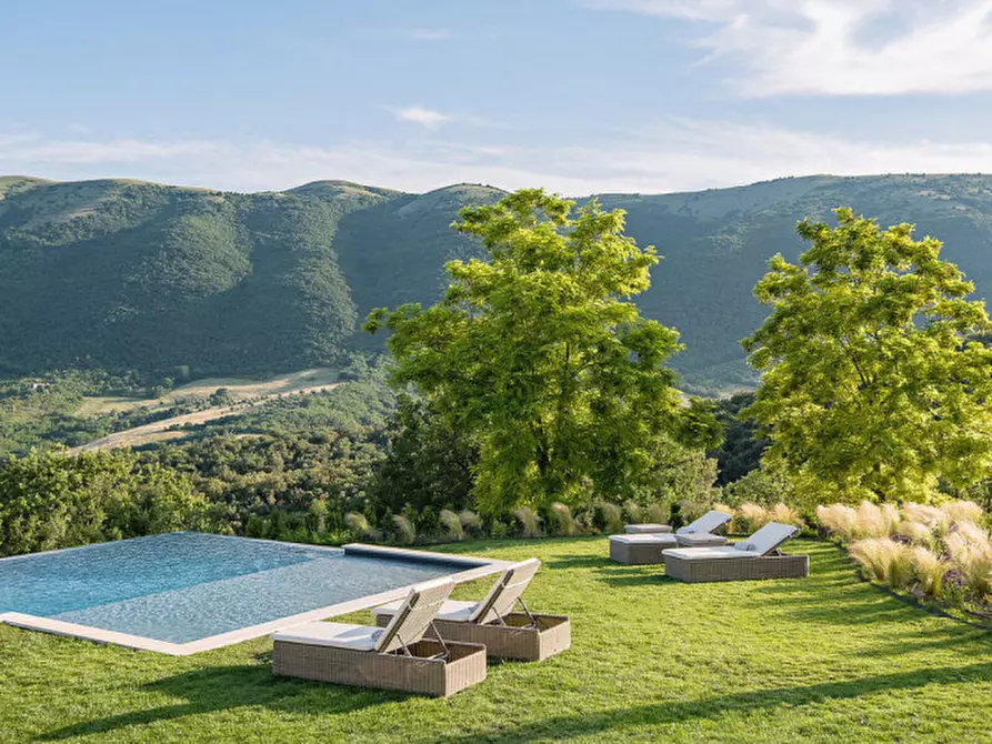 Immagine 1 di Villa in vendita  a Abano Terme