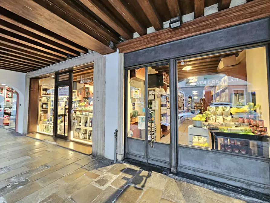 Immagine 5 di Attività commerciale in vendita  in VIA CAVOUR a Este