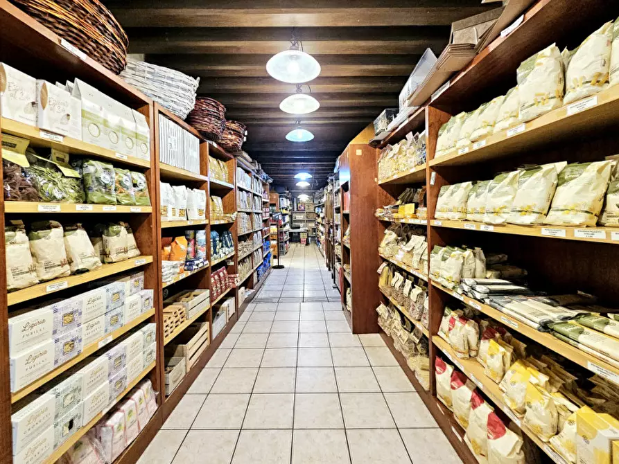 Immagine 6 di Attività commerciale in vendita  in VIA CAVOUR a Este