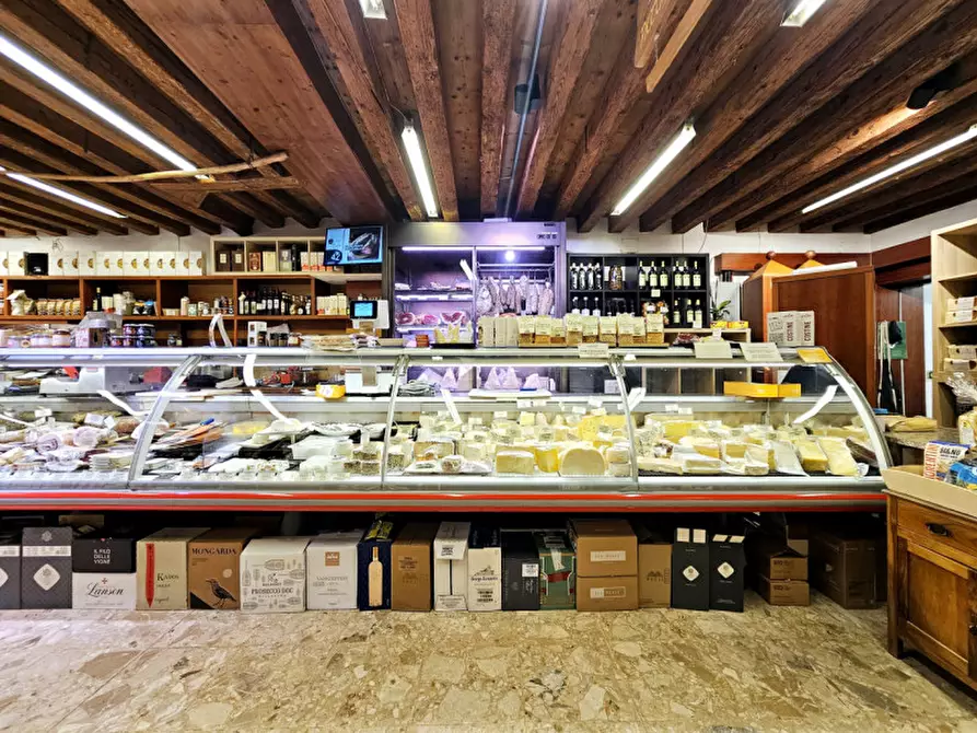 Immagine 9 di Attività commerciale in vendita  in VIA CAVOUR a Este