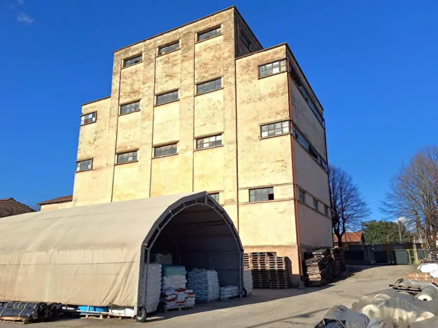 Immagine 2 di Capannone industriale in vendita  in Via Cesare Battisti, 06019 Umbertide PG, Italia a Umbertide