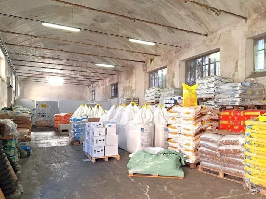 Immagine 4 di Capannone industriale in vendita  in Via Cesare Battisti, 06019 Umbertide PG, Italia a Umbertide