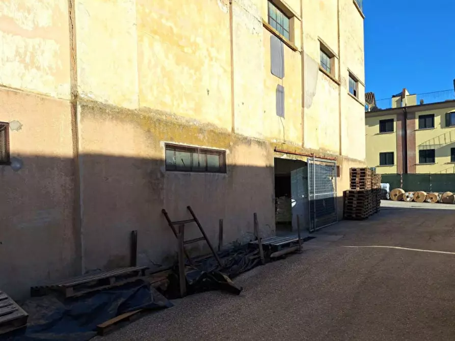 Immagine 9 di Capannone industriale in vendita  in Via Cesare Battisti, 06019 Umbertide PG, Italia a Umbertide