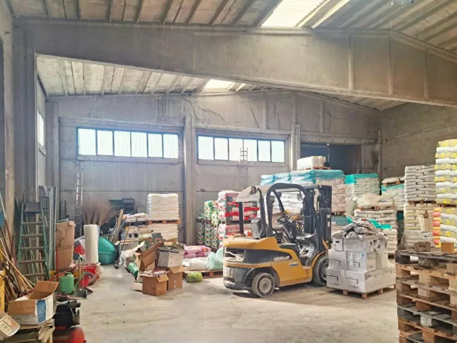 Immagine 4 di Capannone industriale in vendita  in Via Romagna, 06084 Bettona PG, Italia a Bettona