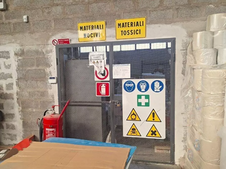 Immagine 10 di Capannone industriale in vendita  in Via Romagna, 06084 Bettona PG, Italia a Bettona