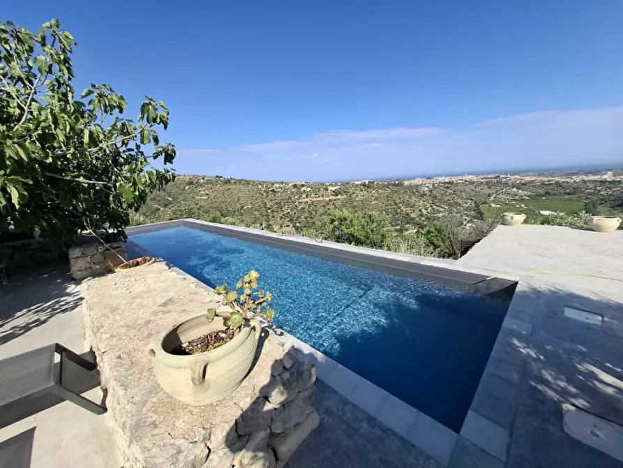 Immagine 9 di Villa in vendita  in Contrada Fiumara a Noto