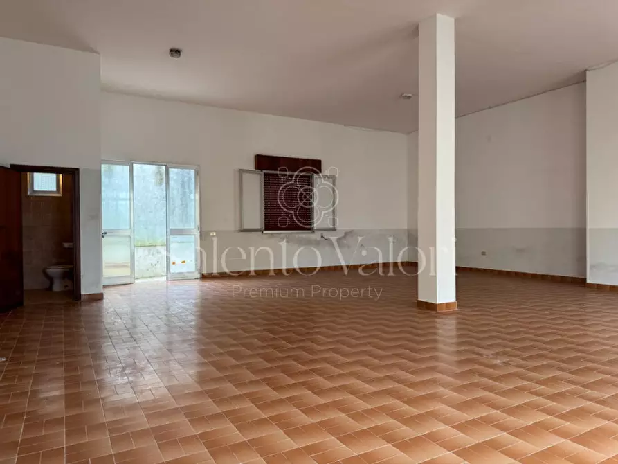 Immagine 12 di Loft/Open space in vendita  in Via Montecassino 7 a Parabita