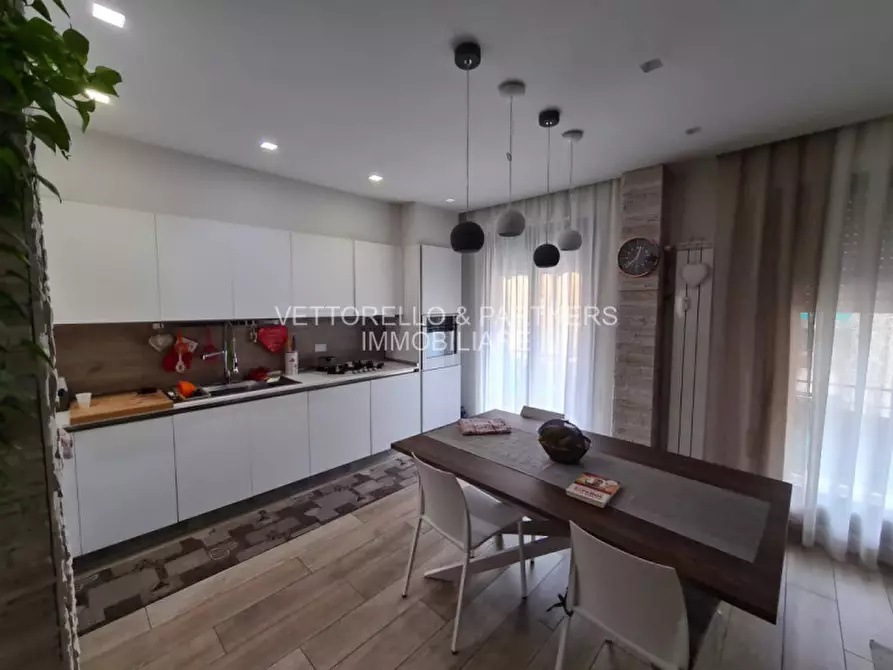 Immagine 3 di Appartamento in vendita  in Via Rielta a Venezia
