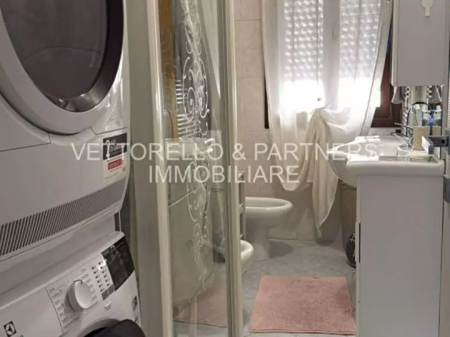 Immagine 10 di Appartamento in vendita  in Via Rielta a Venezia