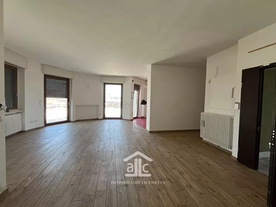 Immagine 9 di Attico in vendita  in via Giuseppe  Zanardelli,33 a Lecce