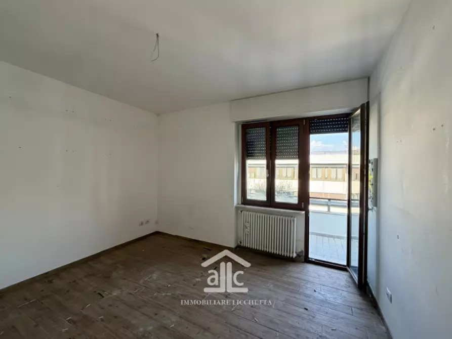 Immagine 35 di Attico in vendita  in via Giuseppe  Zanardelli,33 a Lecce