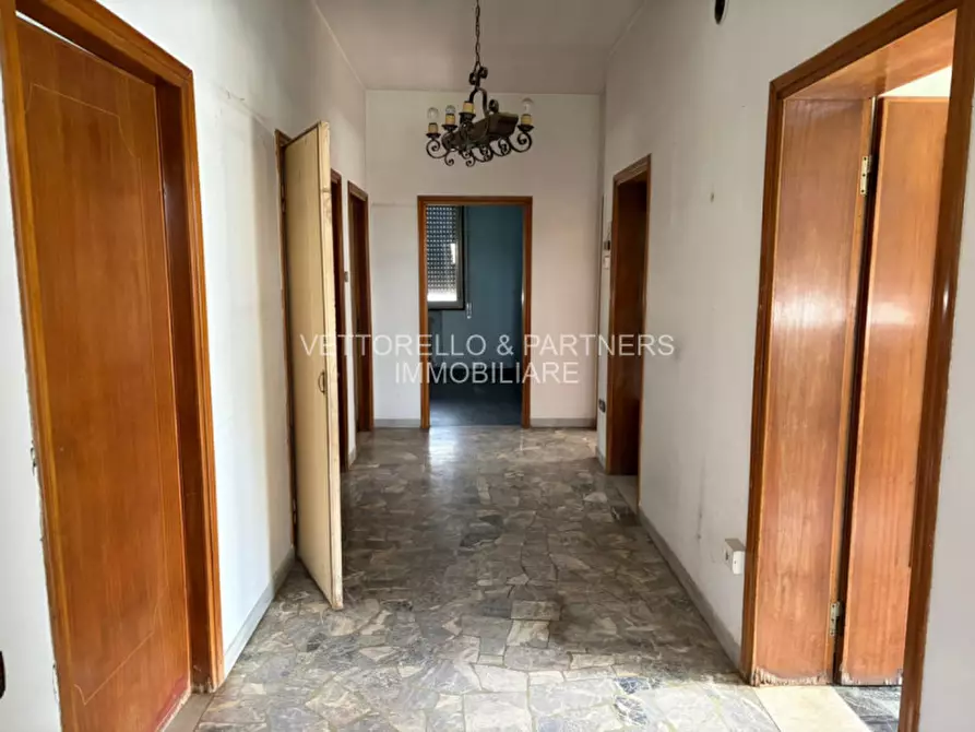 Immagine 4 di Casa indipendente in vendita  in Via Brendole a Venezia